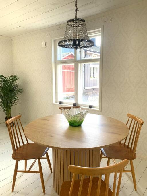 In The Heart Of Old Rauma Apartment ภายนอก รูปภาพ